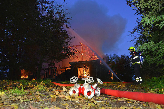 2019/213/20191027-17u41 GB 007 Grote brand IJweg NVP.jpg